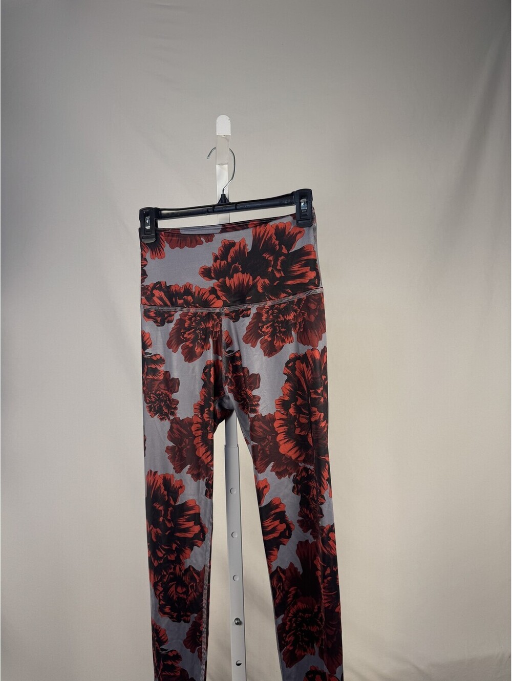 Beyond Yoga Pants Grey Size M